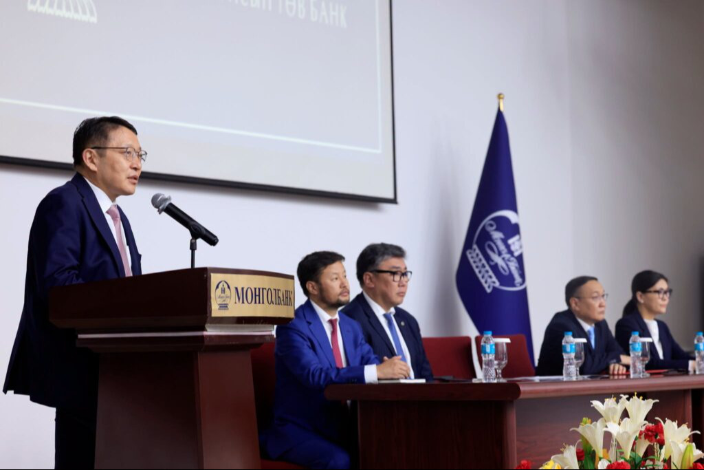 Монголбанкны Тэргүүн дэд Ерөнхийлөгчийг томилох тухай УИХ-ын тогтоолыг танилцууллаа